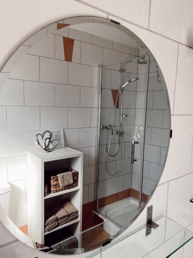 Ferienwohnung Moselflair Mit Direktem Blick Auf Die Mosel Und Weinberge Oberfell Zewnętrze zdjęcie