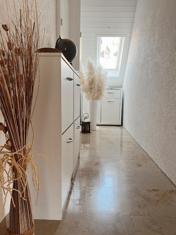 Ferienwohnung Moselflair Mit Direktem Blick Auf Die Mosel Und Weinberge Oberfell Zewnętrze zdjęcie