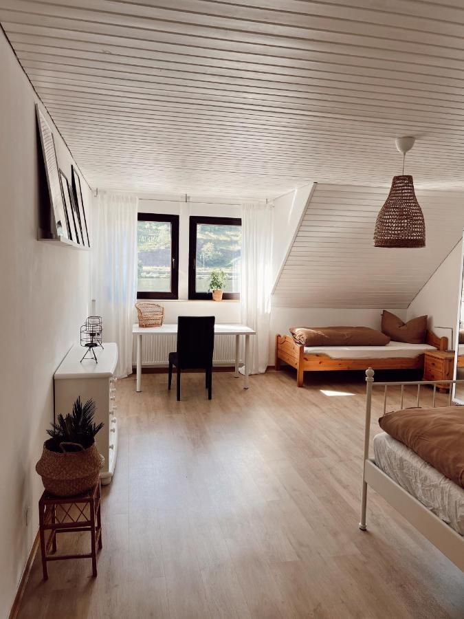 Ferienwohnung Moselflair Mit Direktem Blick Auf Die Mosel Und Weinberge Oberfell Zewnętrze zdjęcie